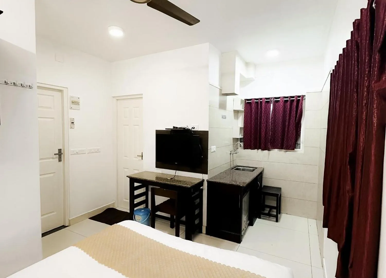 White House Inn Kochi 3*,  India