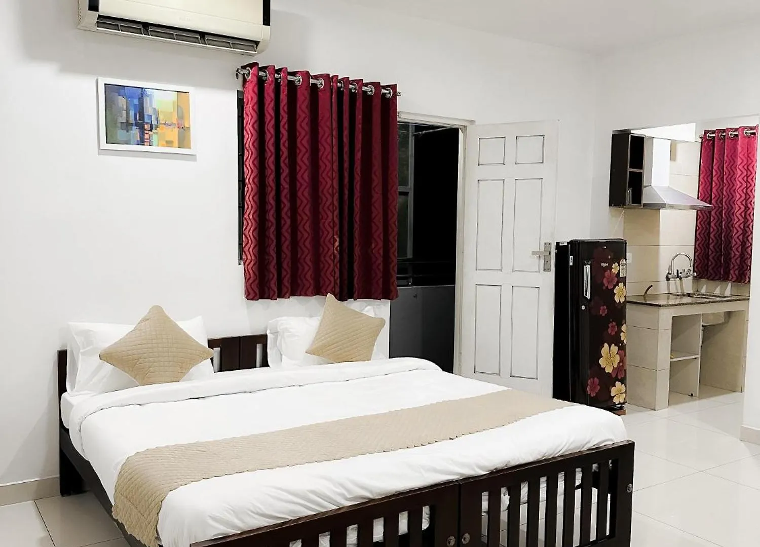 White House Inn Kochi Hotel