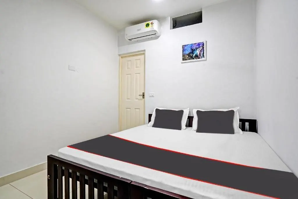White House Inn Kochi Hotel